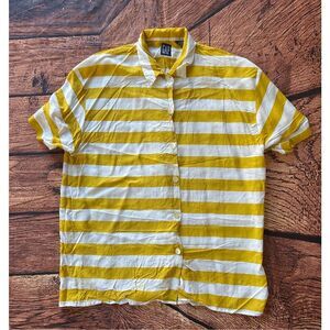 Vintage Yellow‎ Stripe GAP button up shirt size M